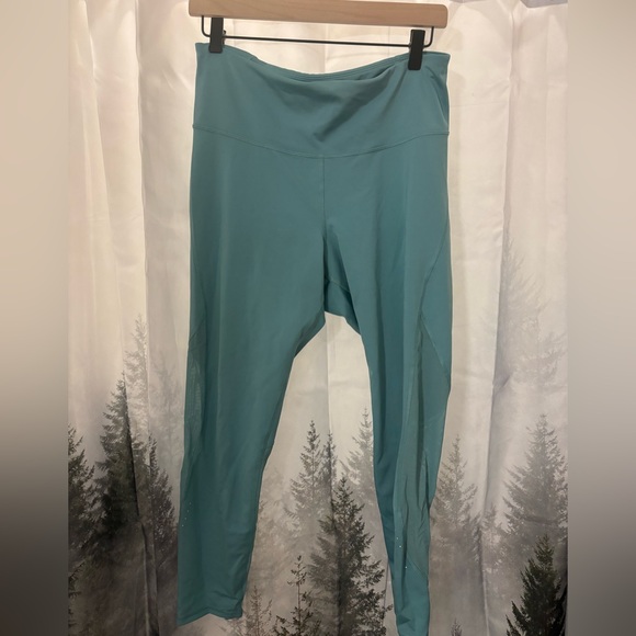 Old Navy Active Leggings - Picture 1 of 4